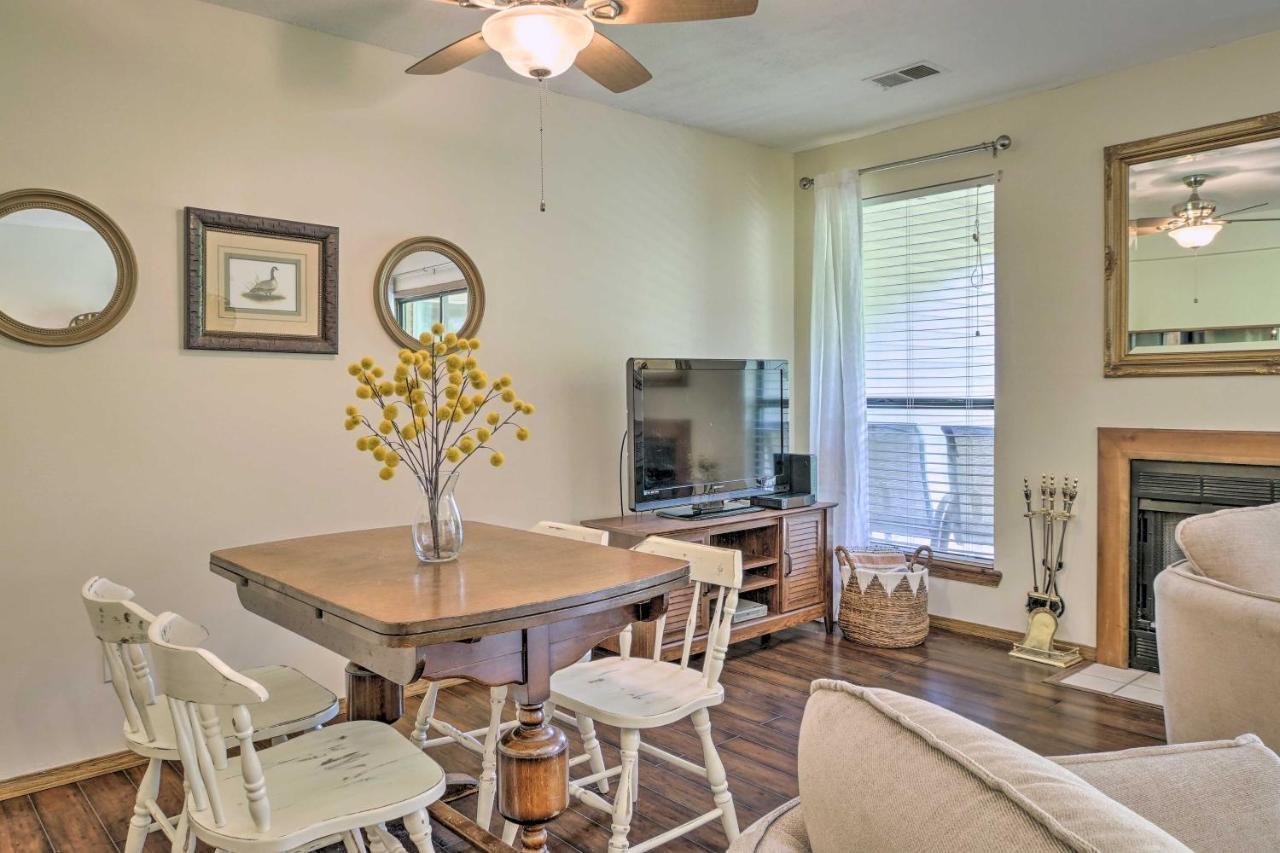 Pet-Friendly Branson Retreat With Pool And Golf Access 아파트 외부 사진